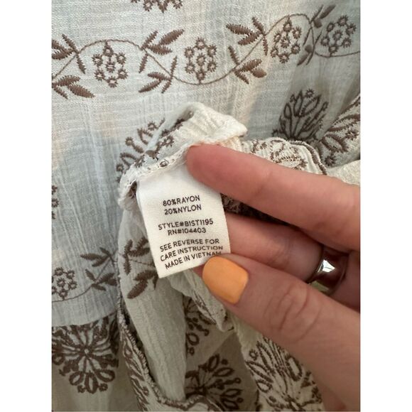 Blu Pepper Women's Floral Peplum Top Beige Size Large - Picture 6 of 9